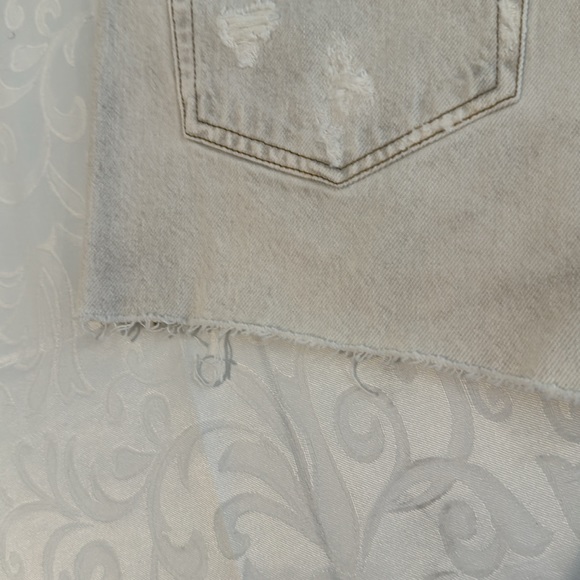 Frame Le Brigette High Waist Raw Hem Denim Shorts - Picture 16 of 16